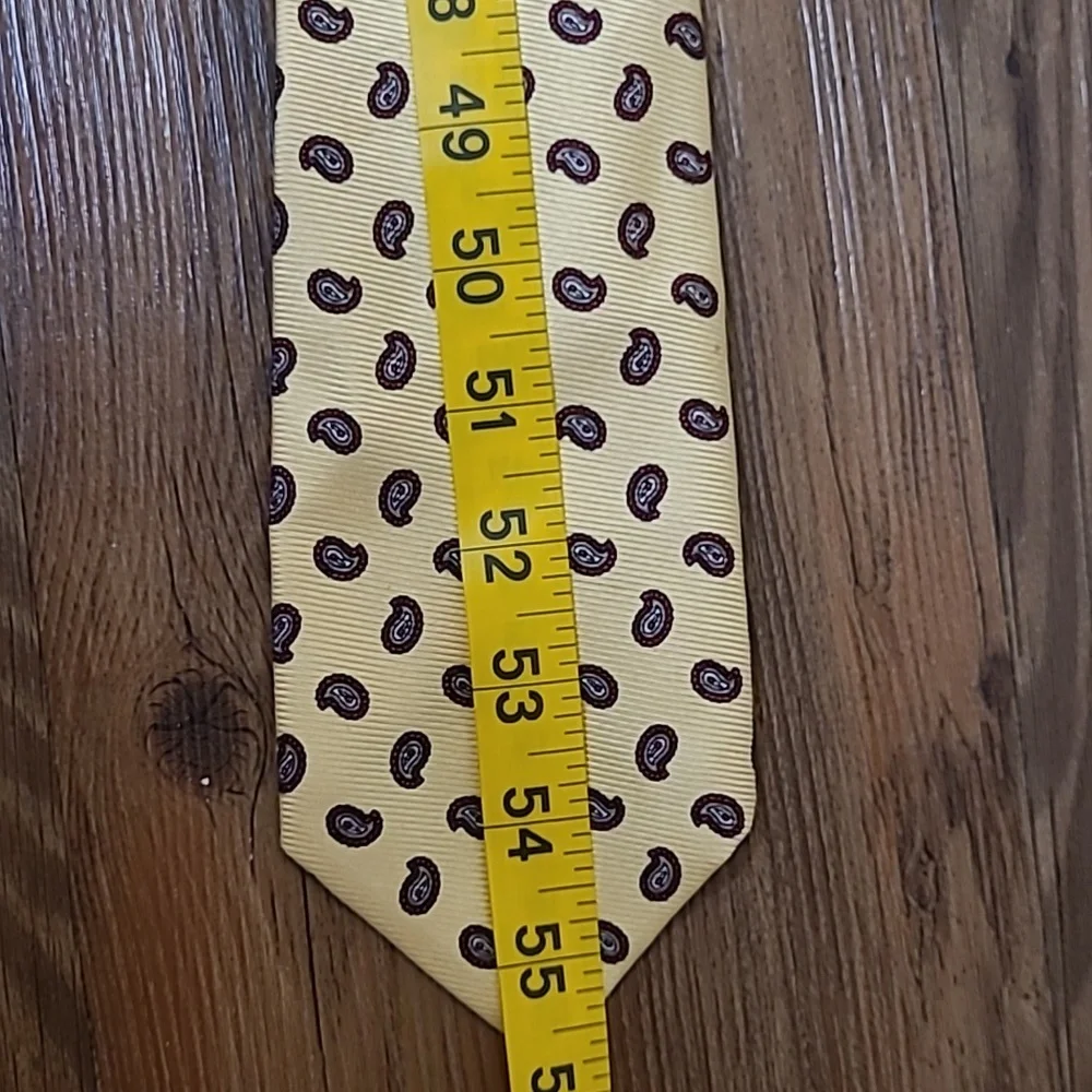 Ralph Lauren Gold and Black Paisley Tie used good condition‎